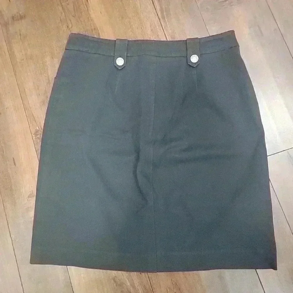 J. McLaughlin Black Pencil Skirt SZ 6 Gold Buttons Pockets NAUTICAL